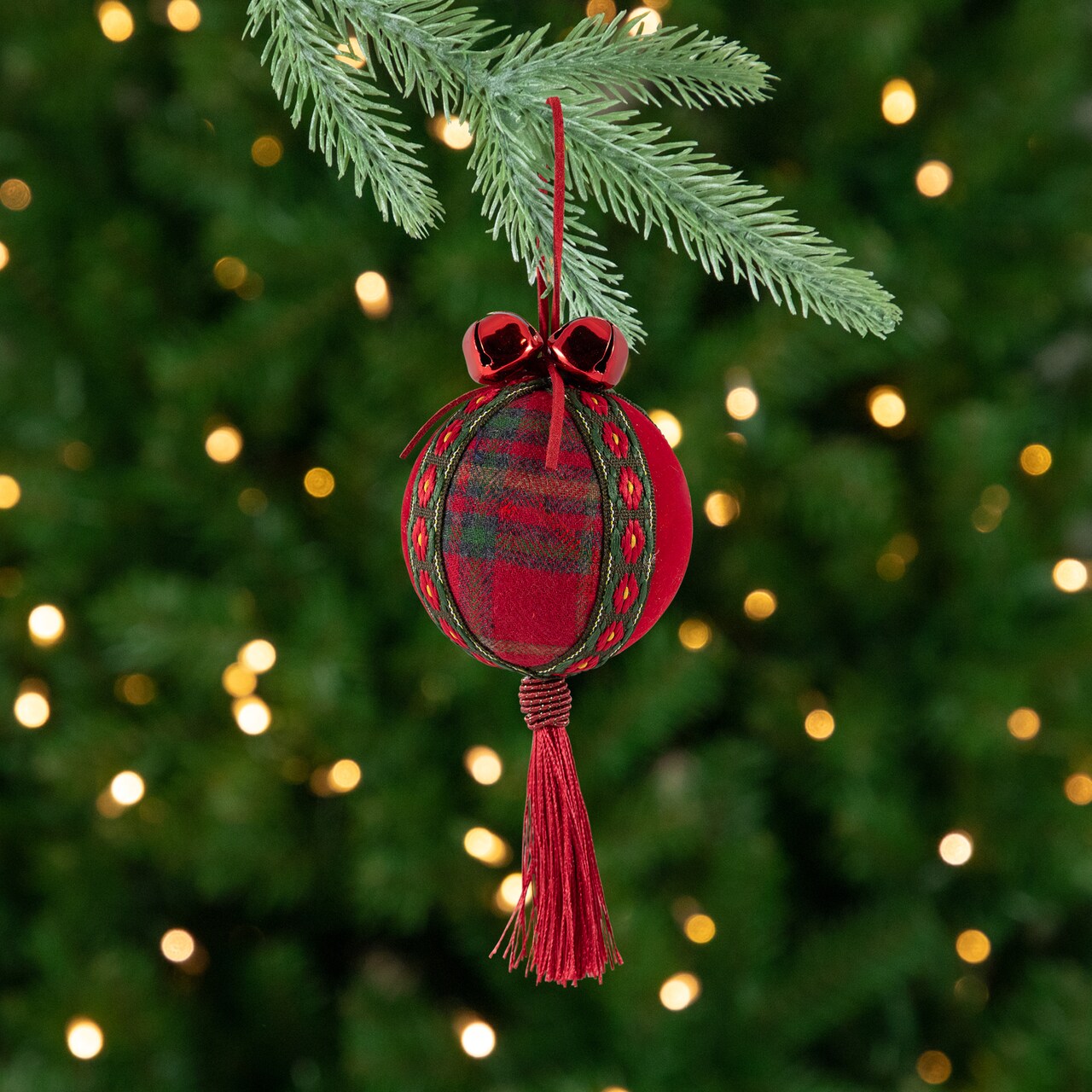 Northlight Jingle Bell Plaid Christmas Ball Ornaments - 2.75" - Set of 4 - Red and Green